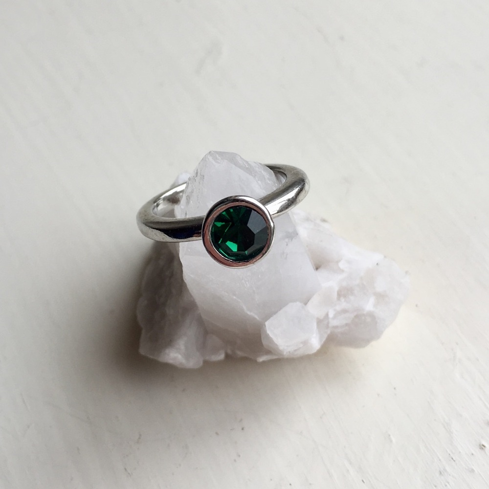 🌼Emerald Green Gemstone Ring
